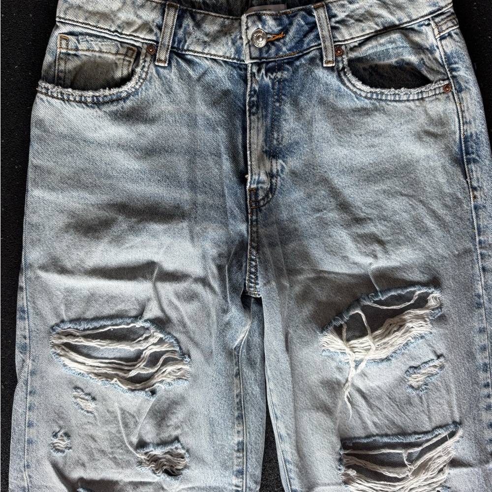 Forever 21 Light Blue Denim Jeans - Picture 2 of 5
